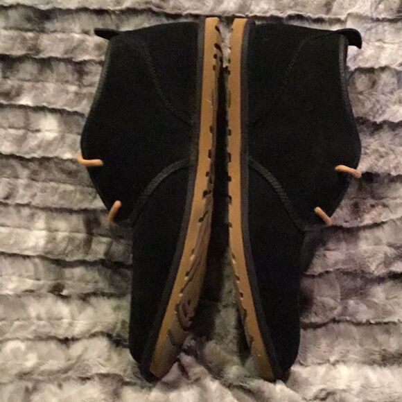 MENS UGGS CHUKKA BOOTS - Picture 2 of 5